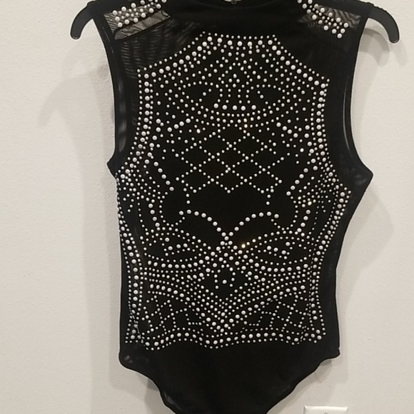 Top - Picture 3 of 3